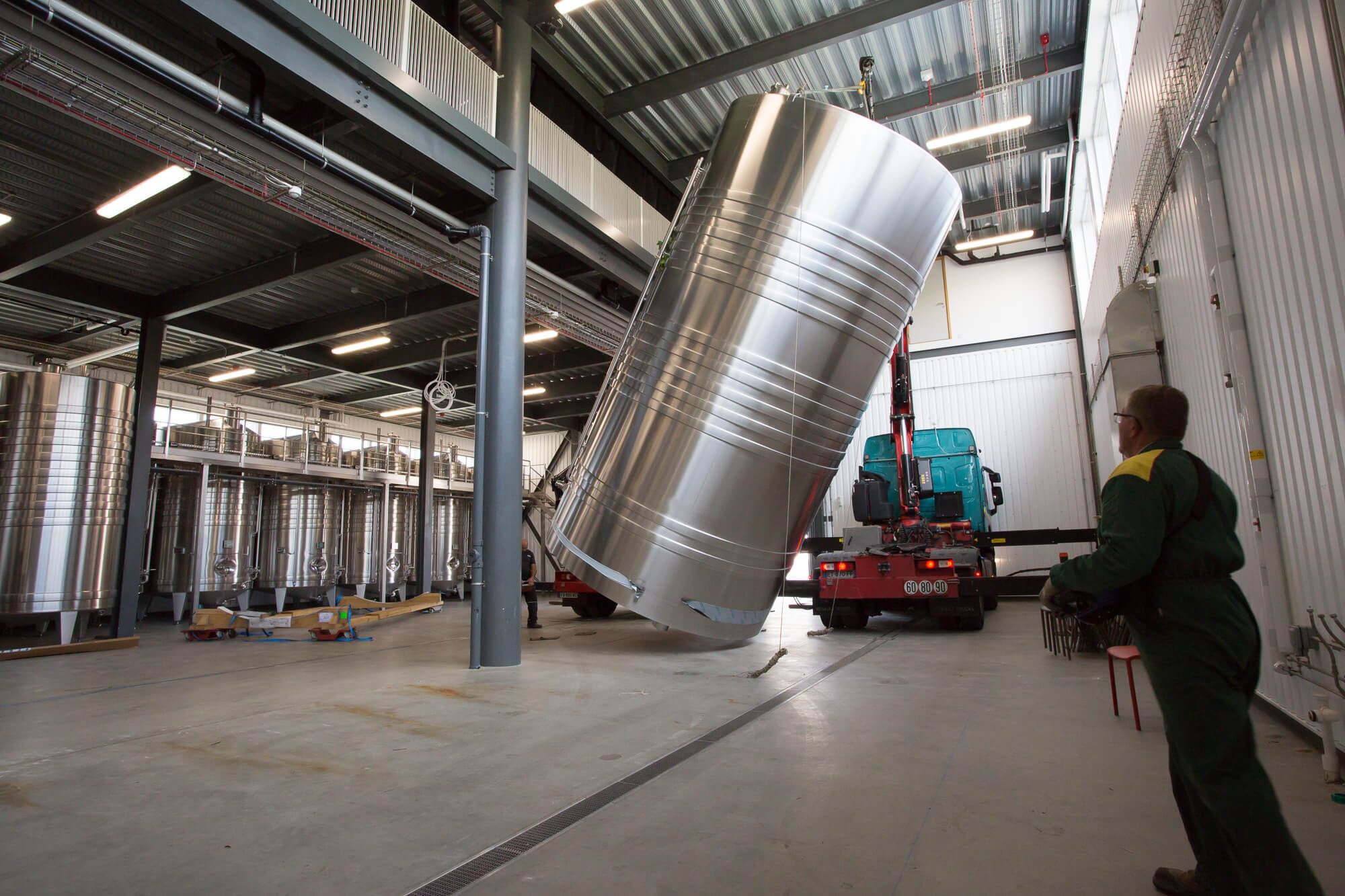 Lifting Tank