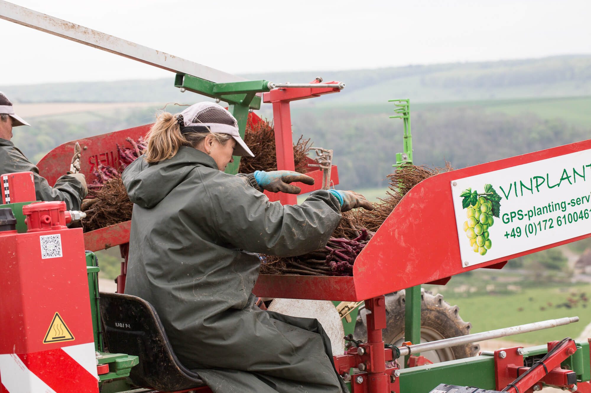 Vine Plant Machine